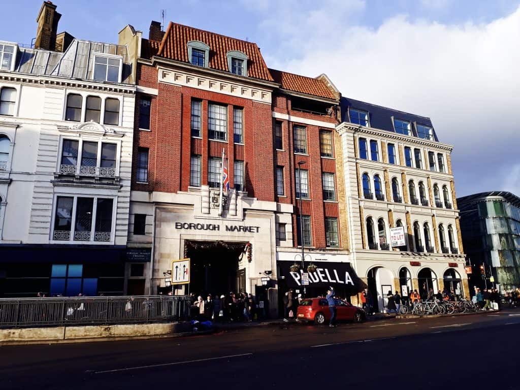 Reisverslag Londen deel 2 - Bezienswaardigheden + tips - Borough Market hoofdingang